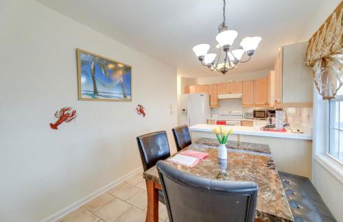 Beach, Pier Access! Pet-Friendly Crystal Coast Gem - Foto 5