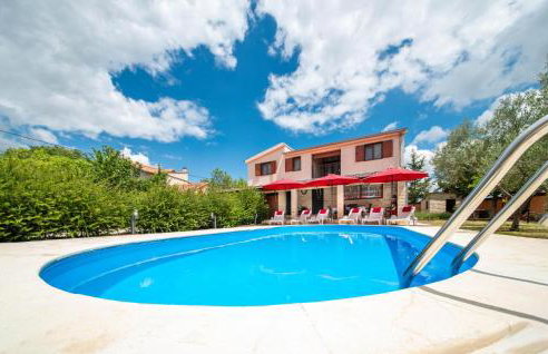 Awesome Home In Lisicic With Wifi - Foto 1