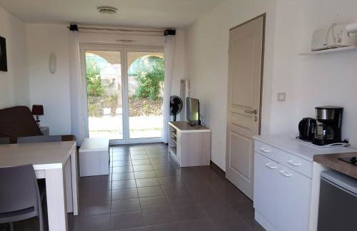 Maisonnette toute équipée au milieu des vignes - Foto 3