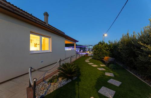 Beautiful Holiday Home "Villa Luka" - Foto 64