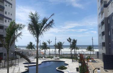 Apto frente o mar com 3 piscinas Wi-Fi gratuito aceito pet - Foto 70