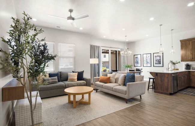 Coral Paradise Community Pool - Photo 13