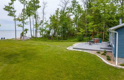 Bayfront Escape Hot Tub, Kayaks Dogs Welcome - Photo 33