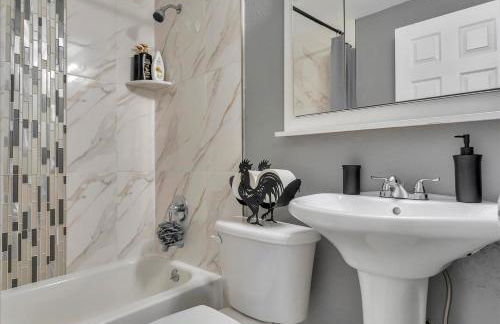 The Green Door in Ybor - Foto 17