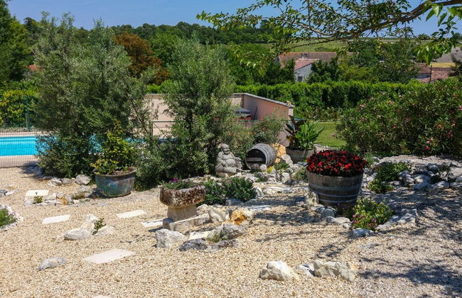 Chic Apartment in Segonzac With Swimming Pool - Foto 46