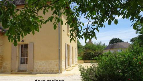 Domaine avec piscine à Milhac dans le Lot 4 étoiles 2 gîtes - Foto 5