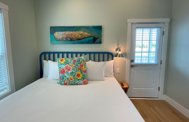 Key West Cottages - Photo 13