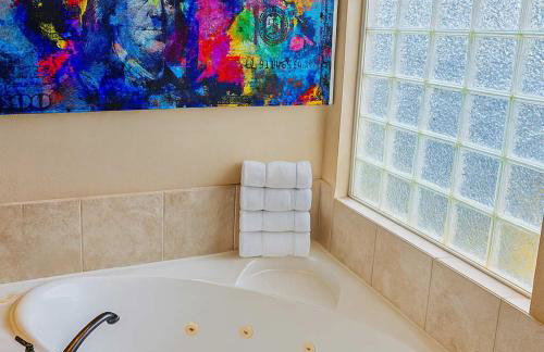 Galleria Getaway Private Pool Sleeps Up to 10 - Foto 34