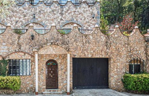 2 Bedroom Cozy Apartment In Vidreres - Foto 2