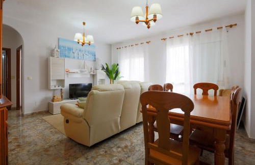 Sunny Seaside Getaway in Mar Menor - Foto 10