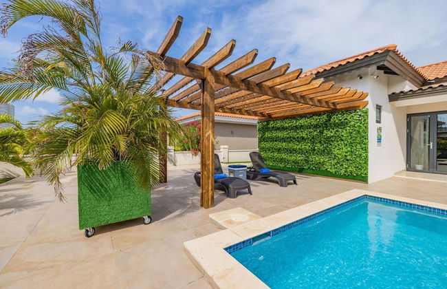 NEW 6BR Villa w Pool Across Street Palmbeach - Foto 36