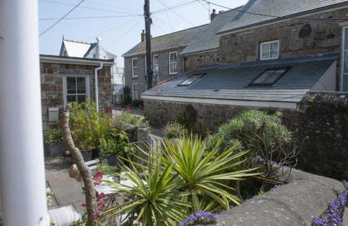 Piskey Cottage, Mousehole - Close to Harbourside - Free WiFi - Free Parking - Photo 37