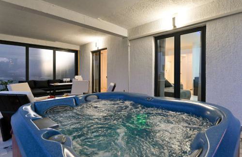 Strelitzia apartment Split with jacuzzi - Photo 49