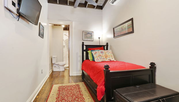 2038 Iberville Studio Rear 2BD - Foto 2, Imagem principal