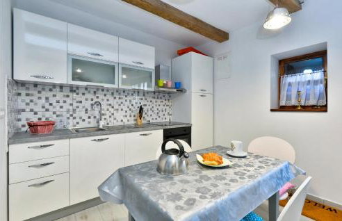 Awesome Home In Breznicki Hum - Foto 26