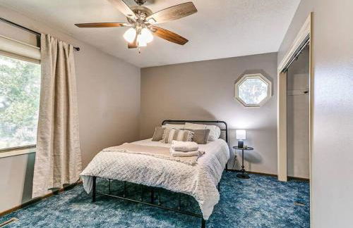 Parkside Getaway- Spacious Six Bedroom Home for Families & Friends - Foto 35