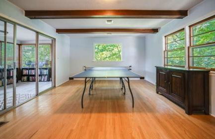 Spacious 3-BR Retreat Near Louisville Attractions - Photo 8