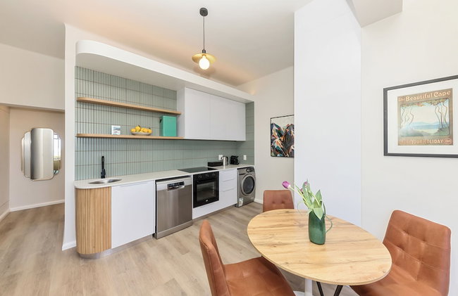 On the Beach in Camps Bay - Fully Equipped 2 Bedroom Apartment - Foto 7