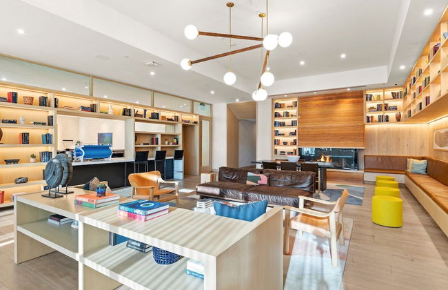 New 1BR Condo on Rainey St-Rooftop Pool - Foto 3