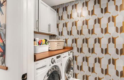 Design-forward Palm Springs home w saltwater pool lush yard multiple outdoor dining areas Casa Papagayo by AvantStay - Foto 41