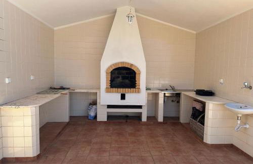 BnB Homes Luxurious Villa Stardust with Swimming pool & BBQ for Family Fun - Foto 41