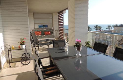 Frente a playa de arena - Foto 7