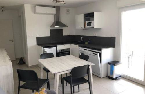 V0775 - Apt récent 4 pers avec climatisation piscine et parking 200 m plages - Foto 6