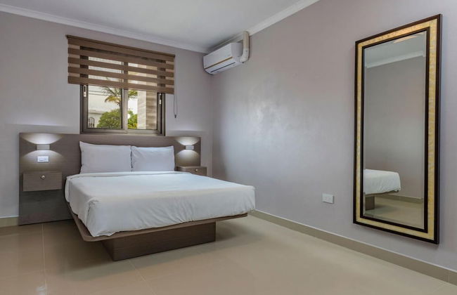 NEW 6BR Villa w Pool Across Street Palmbeach - Foto 44