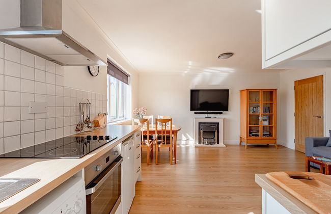 Luxury 2 Bed Room Lake View Apt Bowness Parking - Foto 10