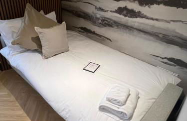 Flora in ApartNest Auchterarder - Photo 7