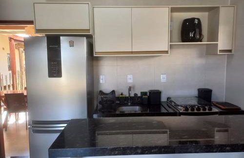 Sunshine Chalet - Luxury Stay in Santo Amaro - Pools, BBQ & AC - Foto 11