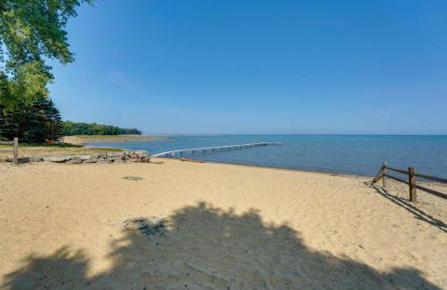 1 Mi to Public Beach Port Austin Cabin with Hot Tub - Foto 38