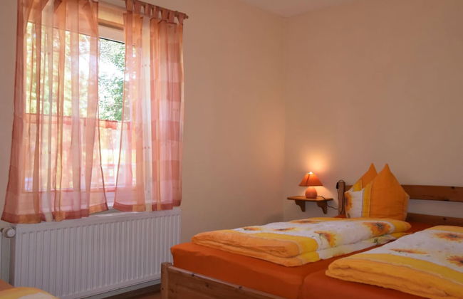 Geraeumige Ferienwohnung mit Garten - Foto 2