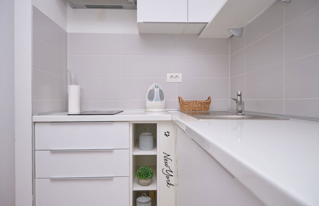 Sun City Studio - Photo 7