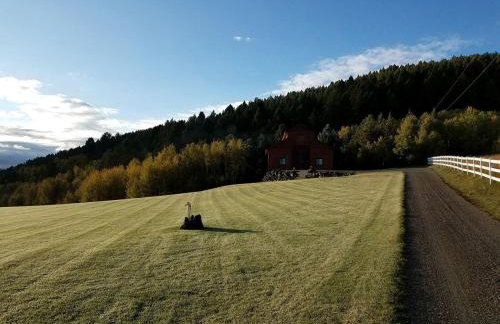 Barn-Style Vacation Rental with Mountain Views in Thayne, Wyoming - Foto 16