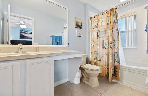 Great Town Home with Lazy River - Foto 31