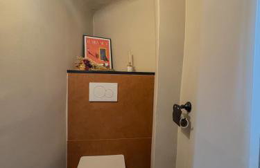 Charmant 2 pièces rénové avec vue mer - Photo 17