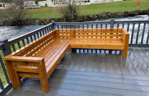 Stunning 3 Bed Riverside Cabin in Snowdonia - Photo 4