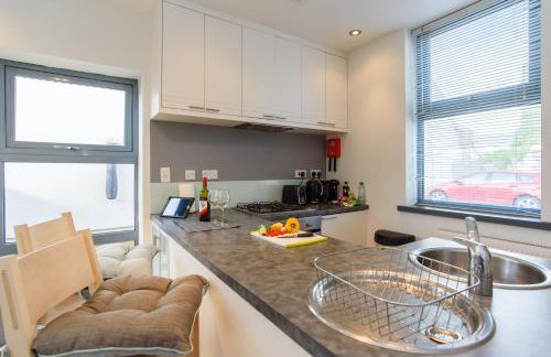 City Retreat, 2 Bed House with Cloudstream Hot Tub - Foto 19