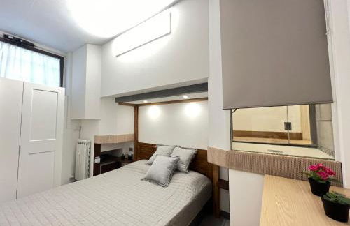 "R&P apartment", short term stay, elegant design, Bisceglie metro station, easy for San Siro and Fiera Milano, free parking - Foto 13