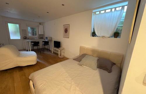 Paris Eiffel Tower et Disney apartments, parkings gratuits et sécurisés, 10 minutes métro to Paris - Foto 53