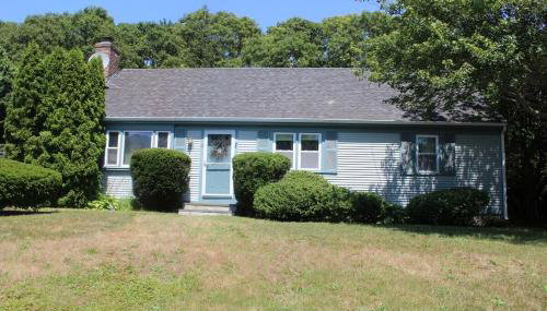 Cape Cod Beach House - Photo 2