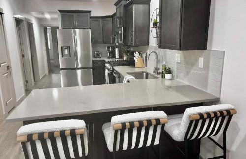 North End - Hyde Park - Hot Tub- Downtown - 3 BR - Foto 11