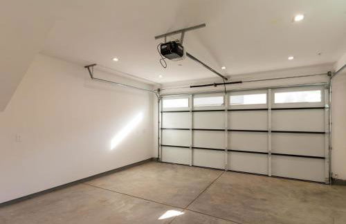 Luxury Modern 4 Bedroom 3 Bathroom Home with Rooftop Deck #2 - Photo 45