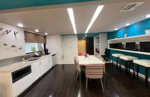 Cozy Apartment in Heart of Encino 104 - Foto 20