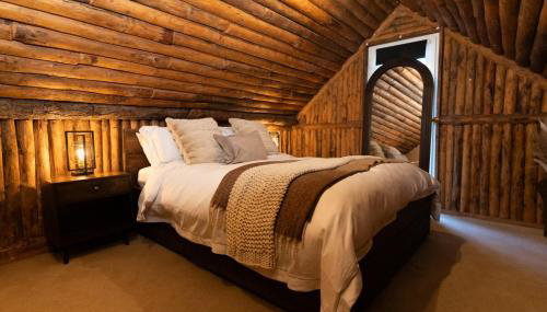 Tree House - Luxury Riverside Escape! - Foto 4