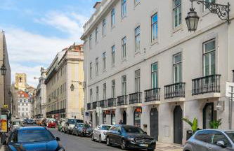 WHome Top-Floor Studio in Prime Location - Photo 46