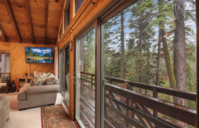 Lake Tahoe Treasure! Minutes From Beach & Skiing - Foto 34