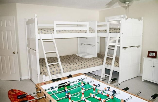 Coastal Escape w Pool Pool Table Walk to Beach - Foto 12