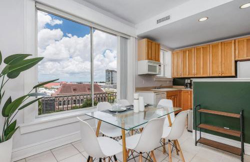 Casa Historia Sleek 2B apt UNIQUE spot downtown - Foto 8